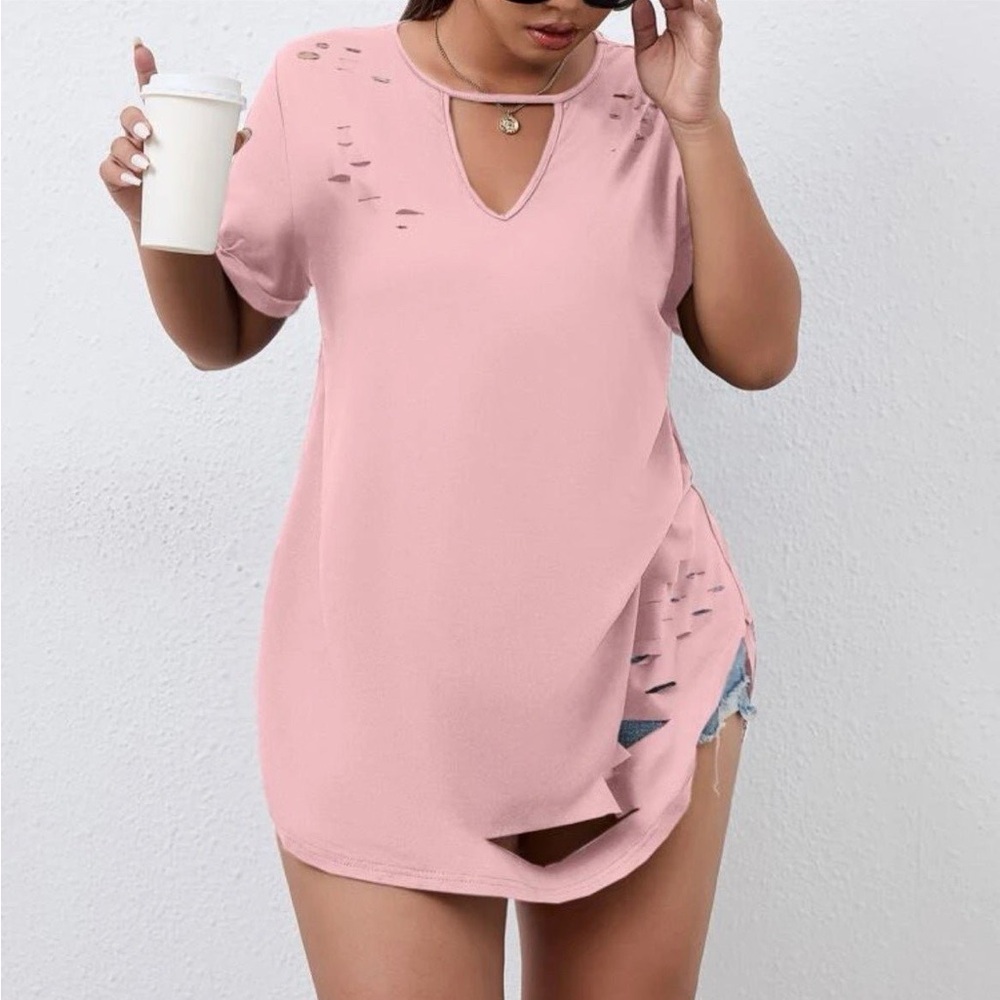 SHEIN Women’s Baby Pink Keyhole Neck Longline Tee-1x